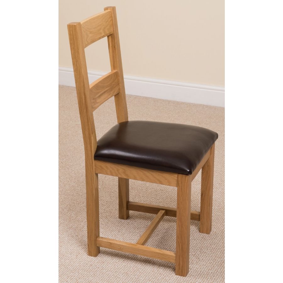 Dakota Medium Oak Dining Table with 6 Lincoln Oak Chairs